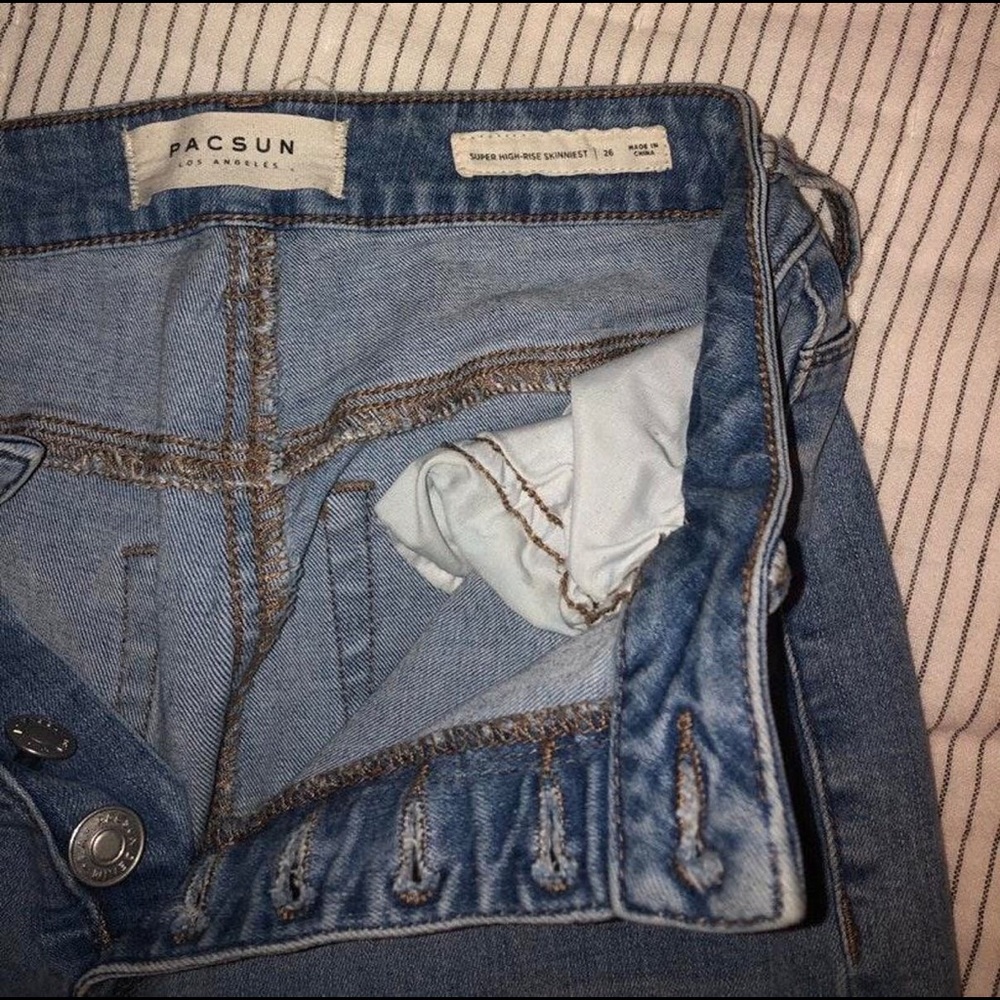 Jeans - Picture 3 of 3